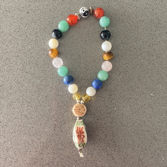 Multi- Stone Gemstone Crystal Beaded Stretch Bracelet - Picture 4 of 9